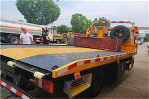 镇江附近拖车电话号码服务